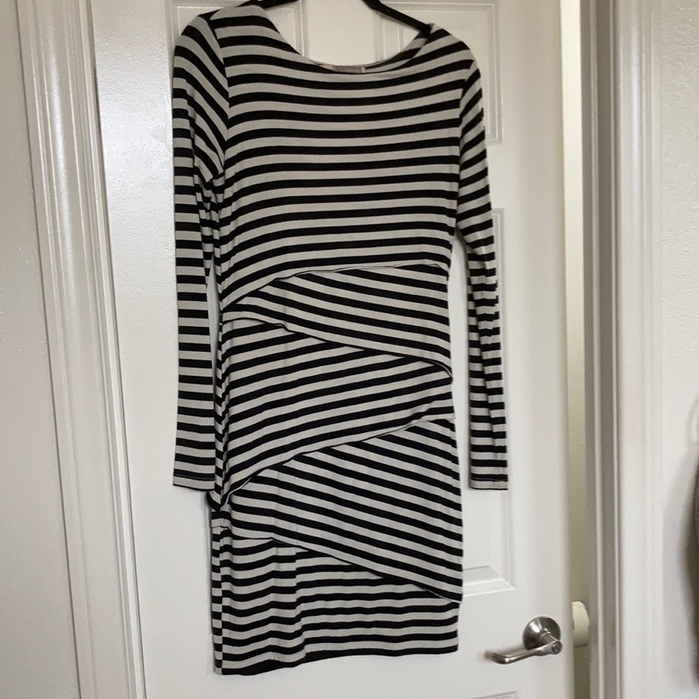 Forever21 long sleeve black and gray striped dress